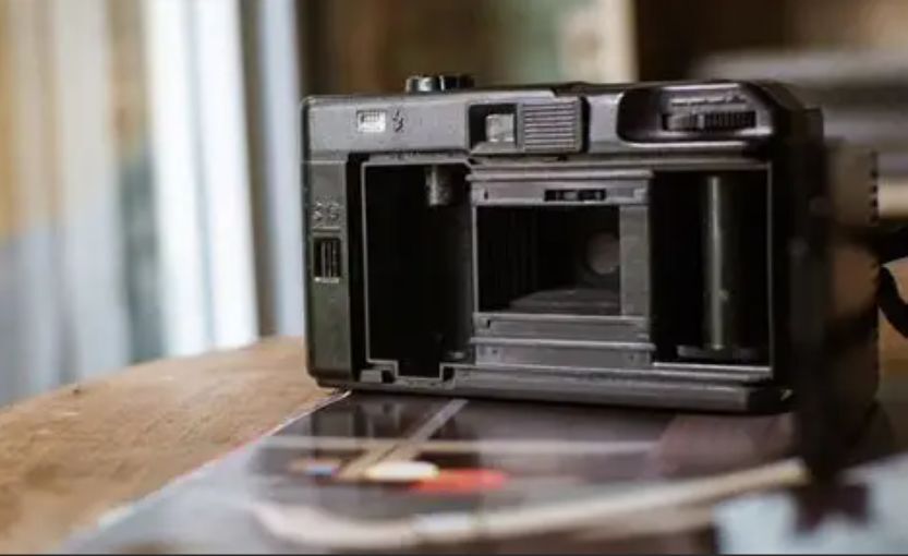 Panduan Pembeli 10 Kamera Point-And-Shoot Analog Terbaik Untuk Pemula Di 2025